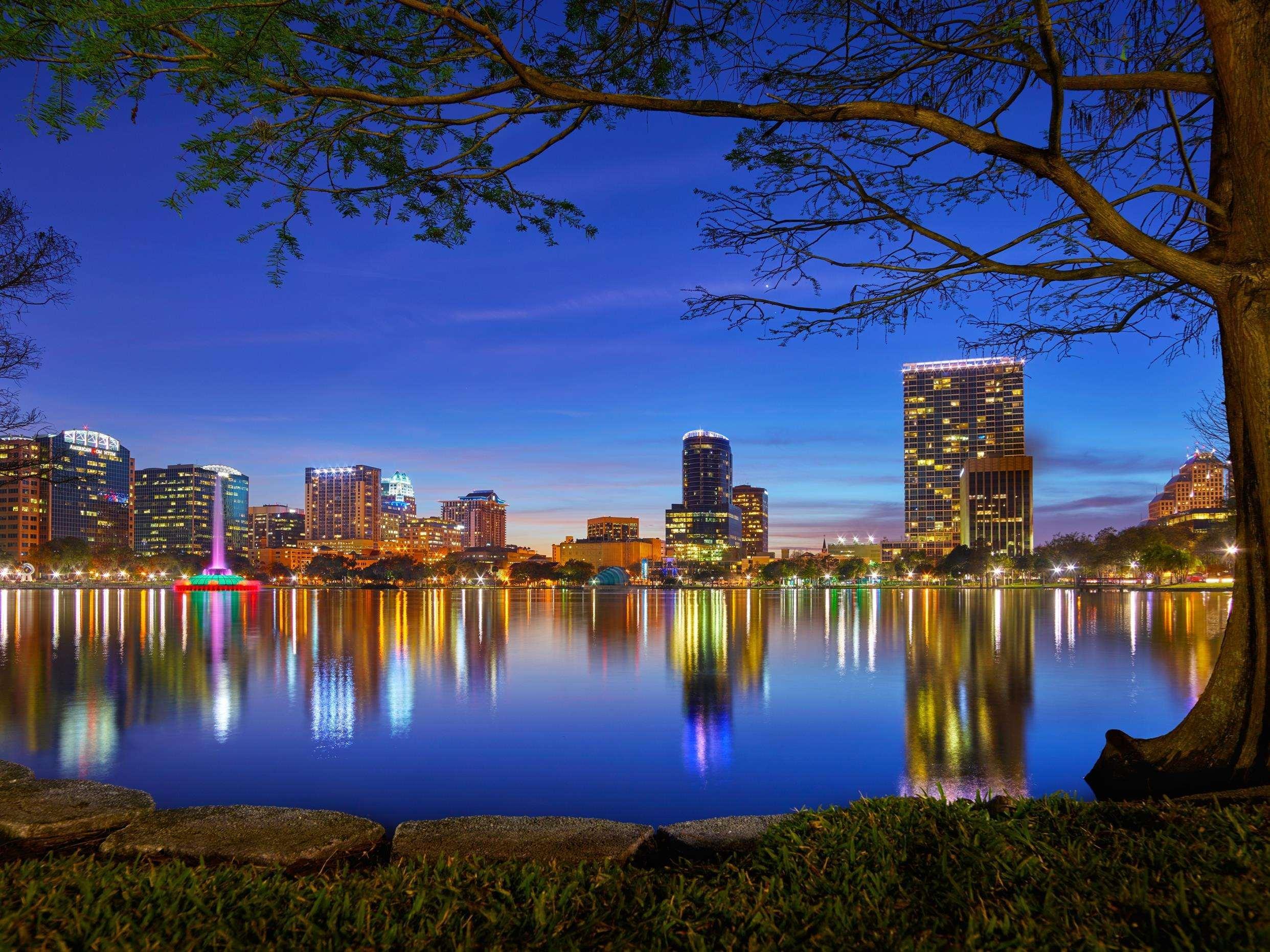 Embassy Suites By Hilton Orlando Downtown Exterior photo